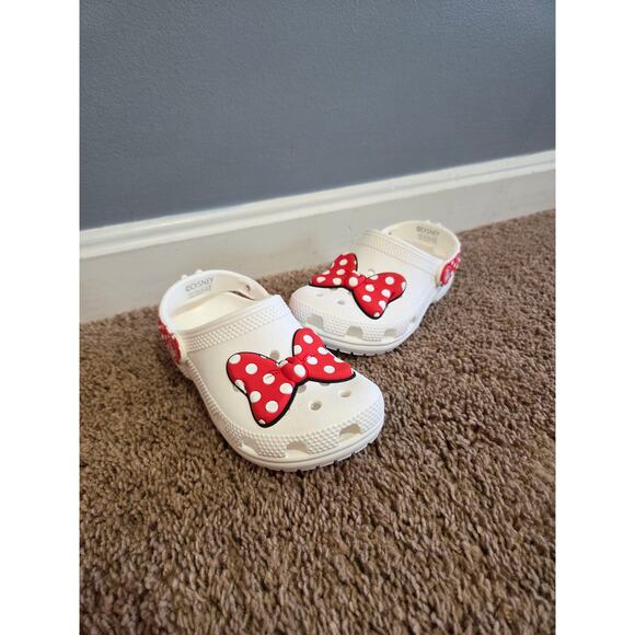 Crocs disney minnie mouse classic clog red polka dot bow toddler 10 - Picture 1 of 7